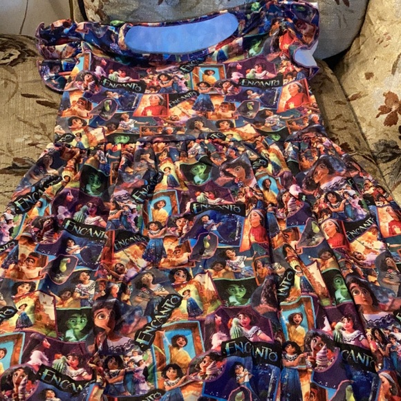 Handmade Encanto Dress - Picture 6 of 7